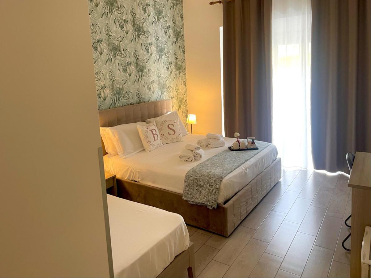 B&B Bovio Square XIV Napoli Ngoại thất bức ảnh
