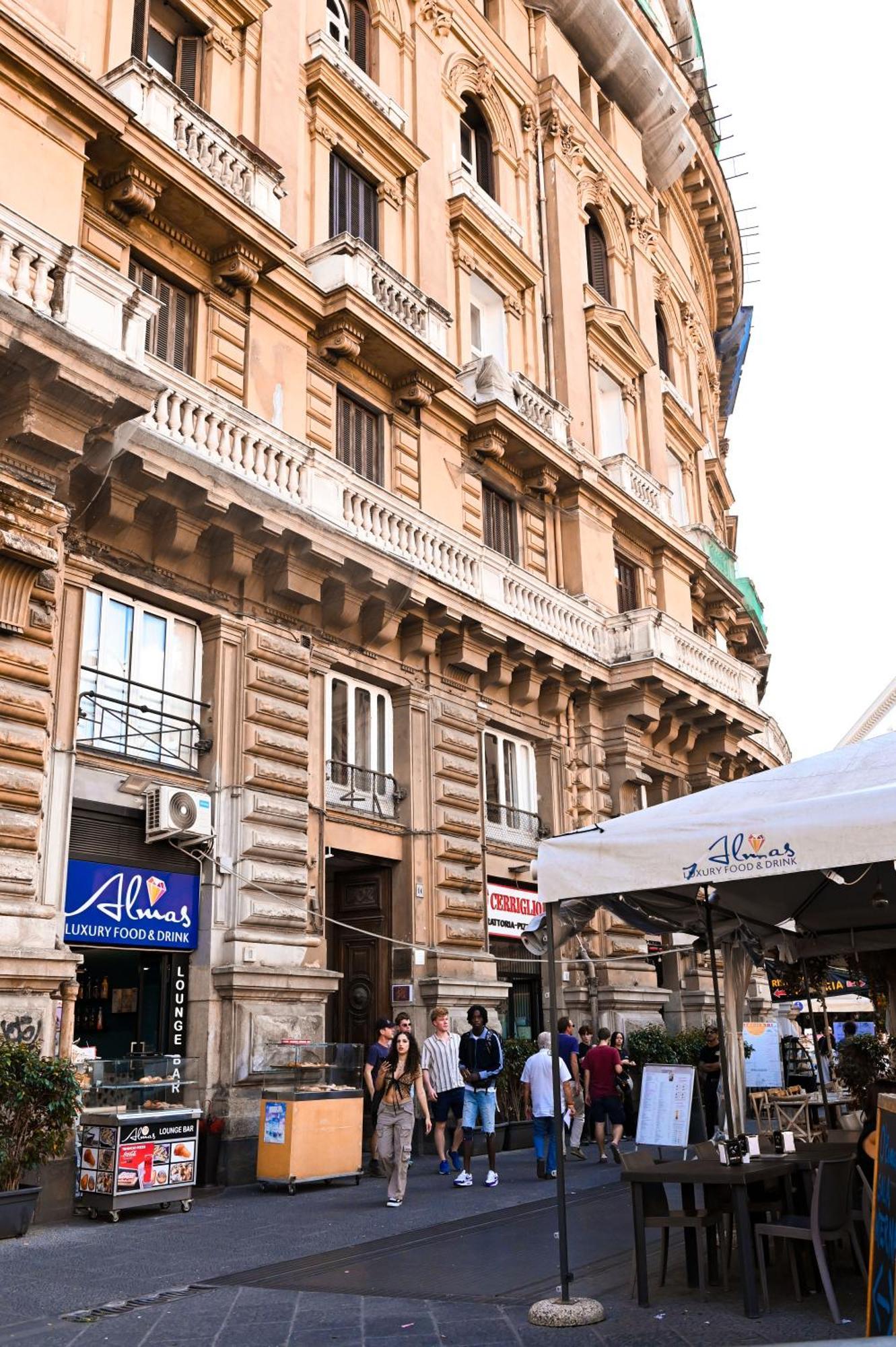 B&B Bovio Square XIV Napoli Ngoại thất bức ảnh