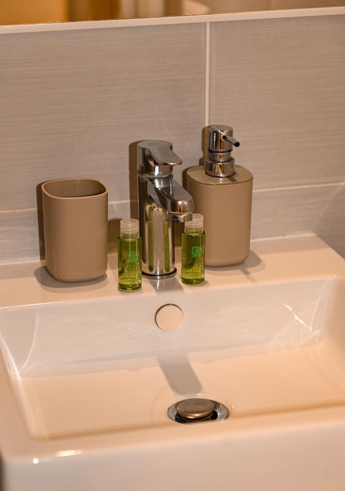 B&B Bovio Square XIV Napoli Ngoại thất bức ảnh