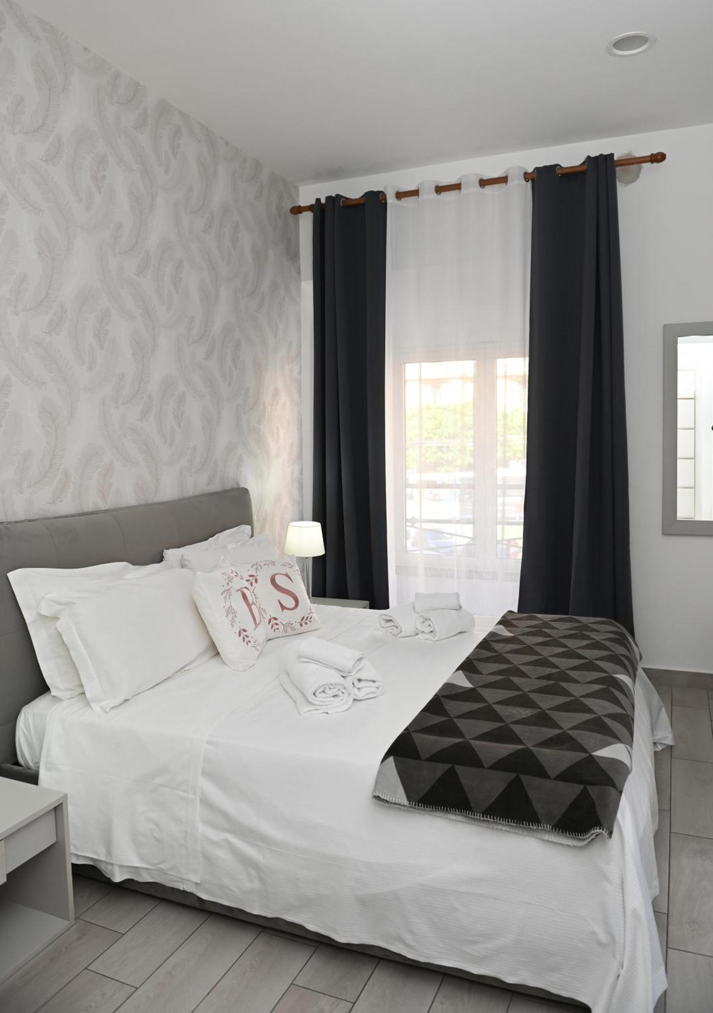 B&B Bovio Square XIV Napoli Ngoại thất bức ảnh